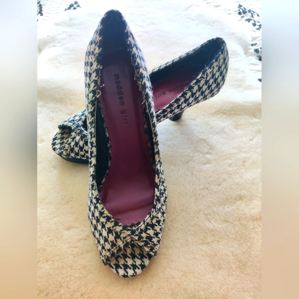 Madden Girl Black and White Checkered Cloth Peep Toe Heels Size 10